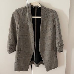 Aritzia Babaton size 2 blazer